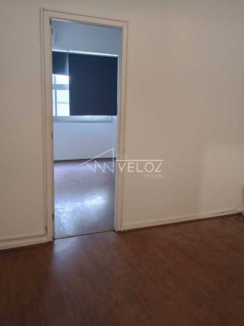 Apartamento à venda com 1 quarto, 31m² - Foto 4