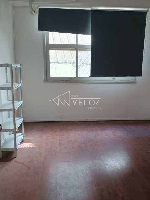 Apartamento à venda com 1 quarto, 31m² - Foto 7