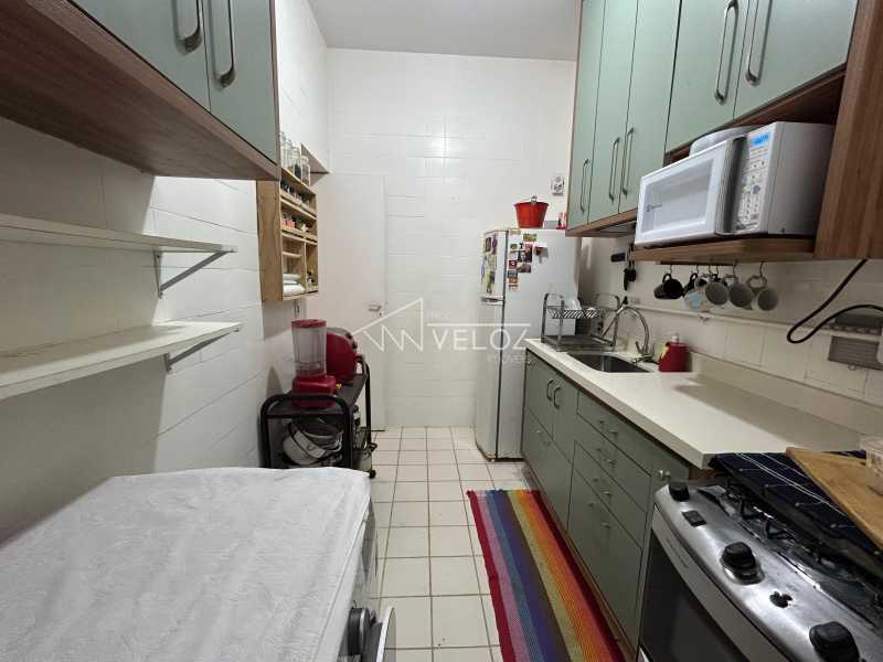 Apartamento à venda com 2 quartos, 80m² - Foto 18