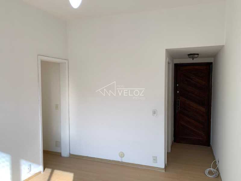 Apartamento à venda com 2 quartos, 76m² - Foto 3