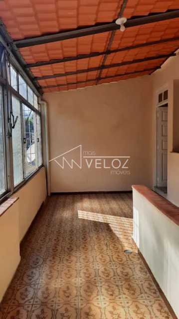 Casa à venda com 3 quartos, 226m² - Foto 14