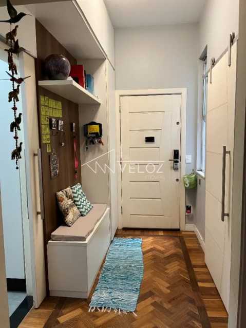 Apartamento à venda com 3 quartos, 80m² - Foto 2