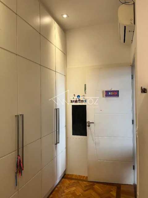 Apartamento à venda com 3 quartos, 80m² - Foto 9