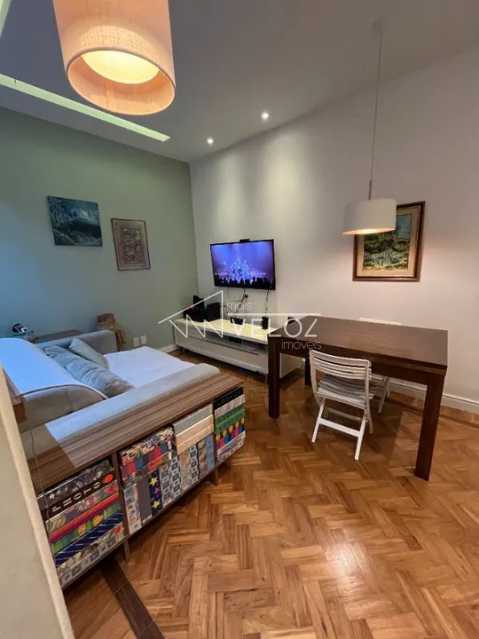 Apartamento à venda com 3 quartos, 80m² - Foto 4