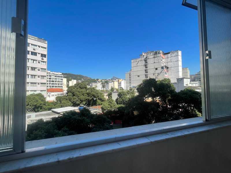 Apartamento à venda com 1 quarto, 35m² - Foto 8