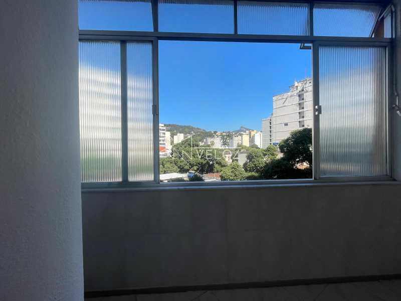 Apartamento à venda com 1 quarto, 35m² - Foto 9