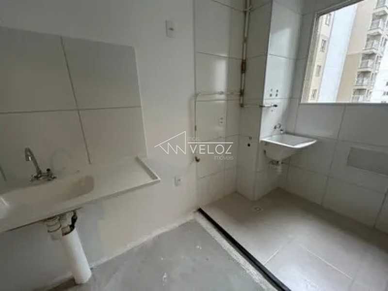 Apartamento à venda com 2 quartos, 43m² - Foto 4