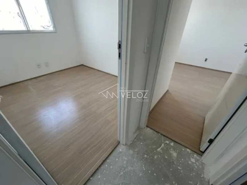 Apartamento à venda com 2 quartos, 43m² - Foto 2