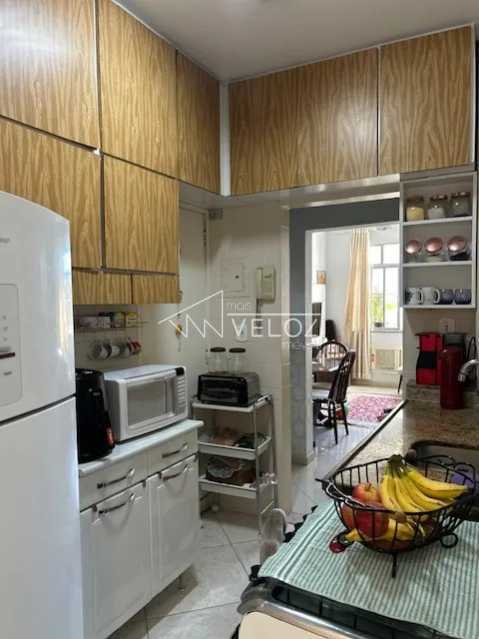 Apartamento à venda com 2 quartos, 63m² - Foto 8