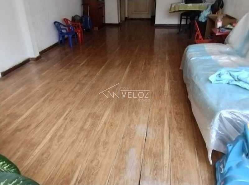 Apartamento à venda com 3 quartos, 93m² - Foto 2