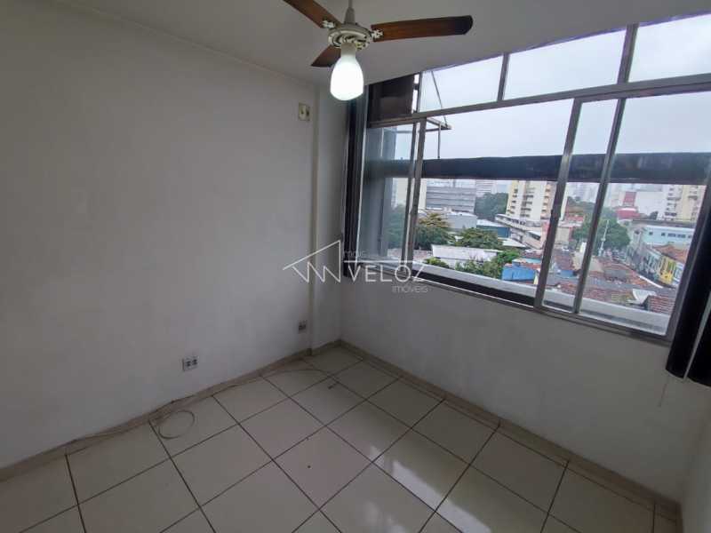 Apartamento à venda com 2 quartos, 41m² - Foto 1