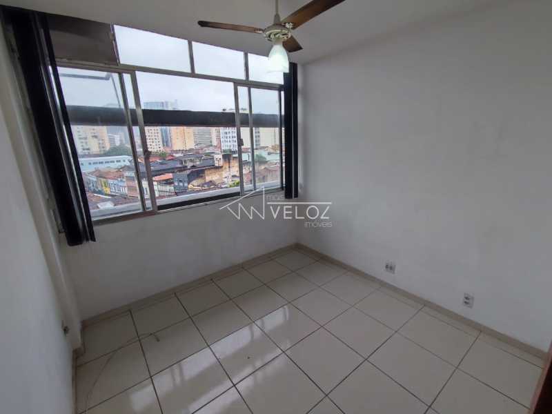 Apartamento à venda com 2 quartos, 41m² - Foto 2