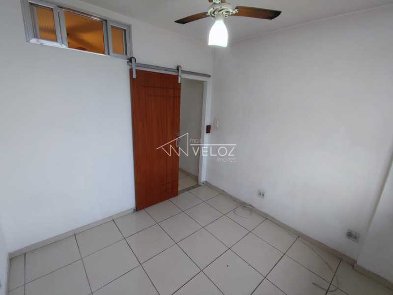 Apartamento à venda com 2 quartos, 41m² - Foto 3