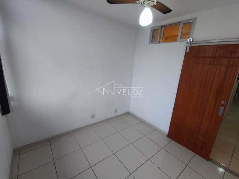 Apartamento à venda com 2 quartos, 41m² - Foto 4