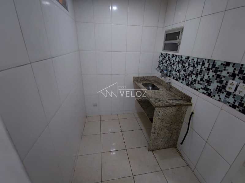 Apartamento à venda com 2 quartos, 41m² - Foto 12