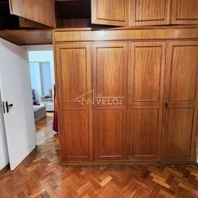 Apartamento à venda com 2 quartos, 76m² - Foto 4