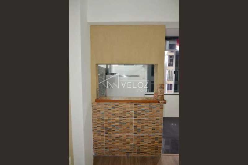 Apartamento à venda com 1 quarto, 41m² - Foto 2