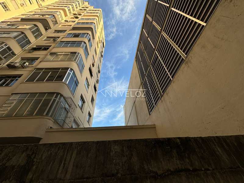 Apartamento à venda com 2 quartos, 77m² - Foto 17