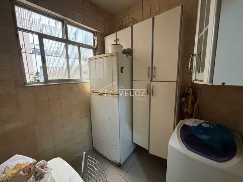 Apartamento à venda com 2 quartos, 77m² - Foto 27