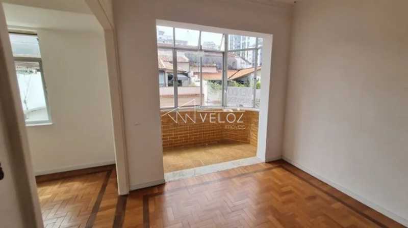 Apartamento à venda com 3 quartos, 97m² - Foto 3