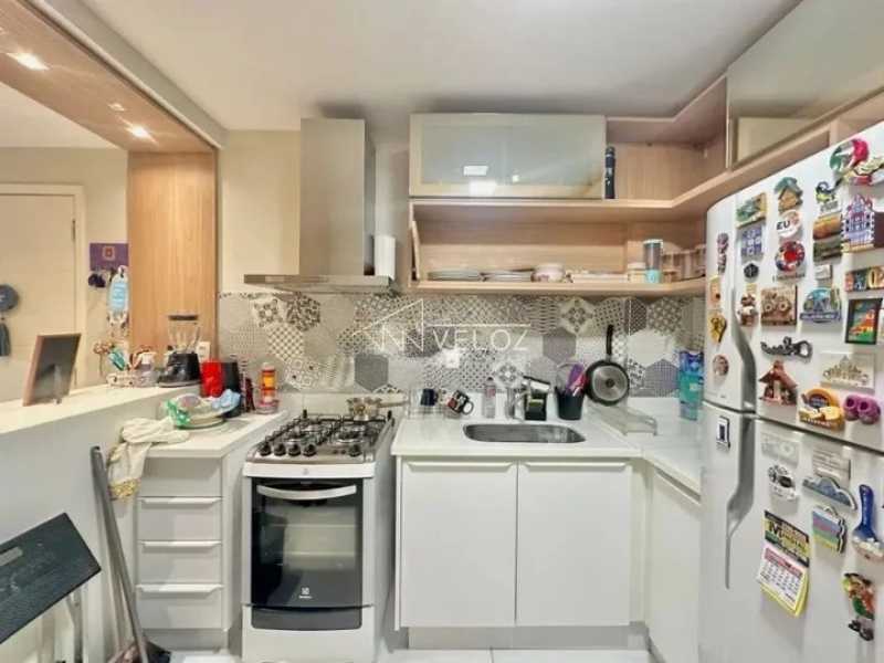 Apartamento à venda com 2 quartos, 78m² - Foto 23