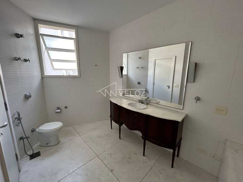 Apartamento à venda com 4 quartos, 220m² - Foto 27