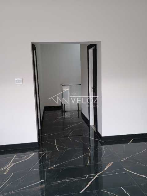 Apartamento à venda com 3 quartos, 176m² - Foto 13