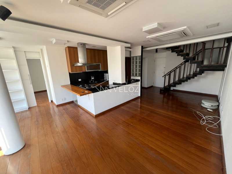 Cobertura à venda com 3 quartos, 216m² - Foto 7