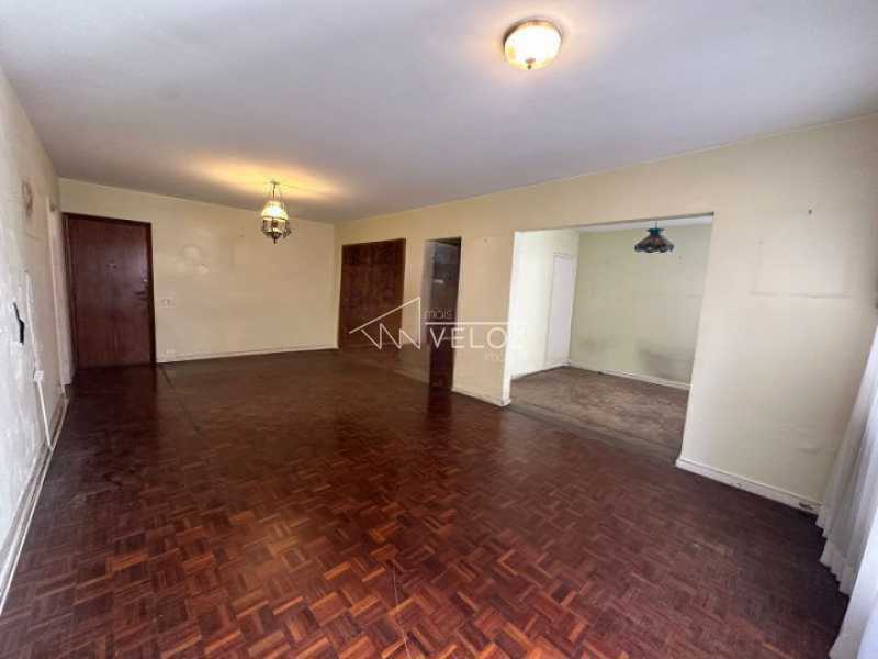 Apartamento à venda com 3 quartos, 134m² - Foto 3