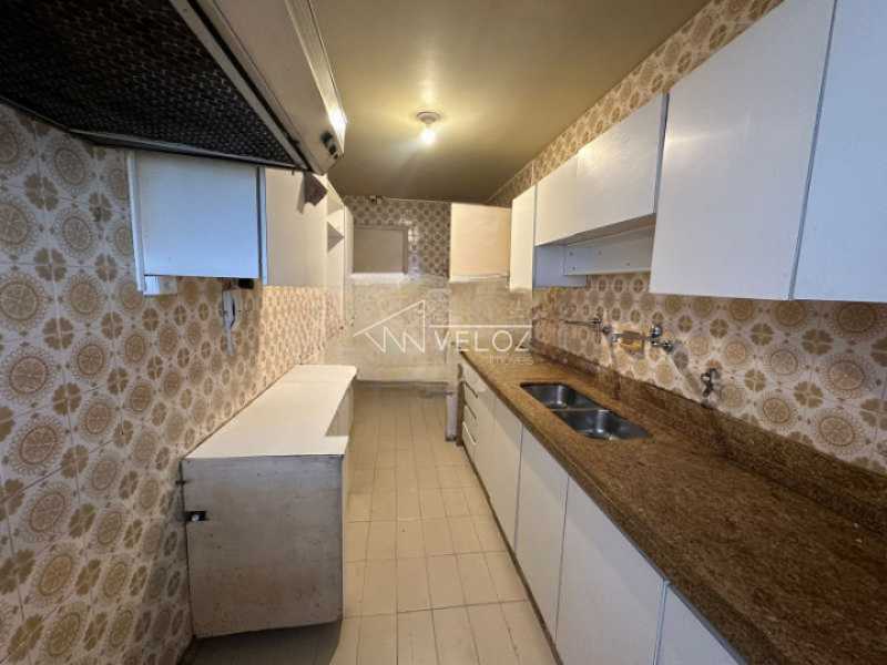 Apartamento à venda com 3 quartos, 134m² - Foto 12