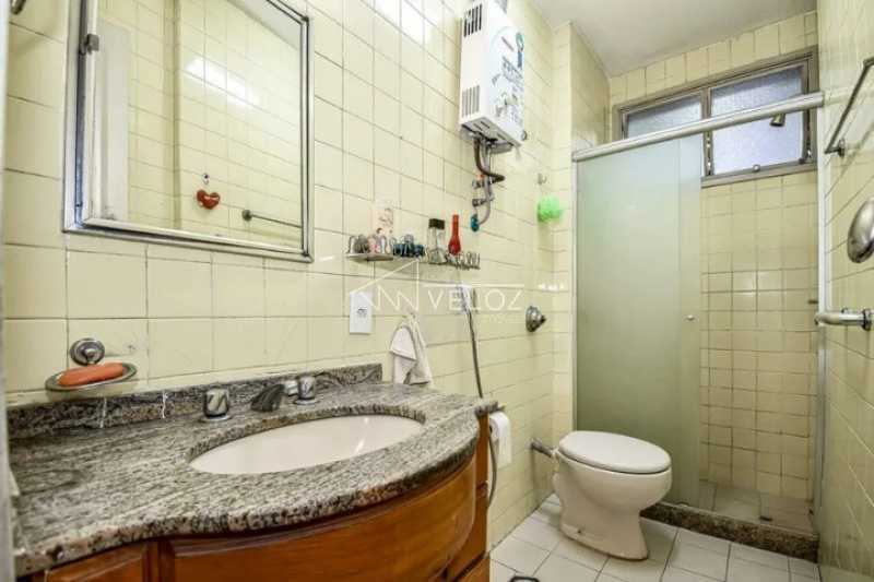 Apartamento à venda com 2 quartos, 64m² - Foto 3