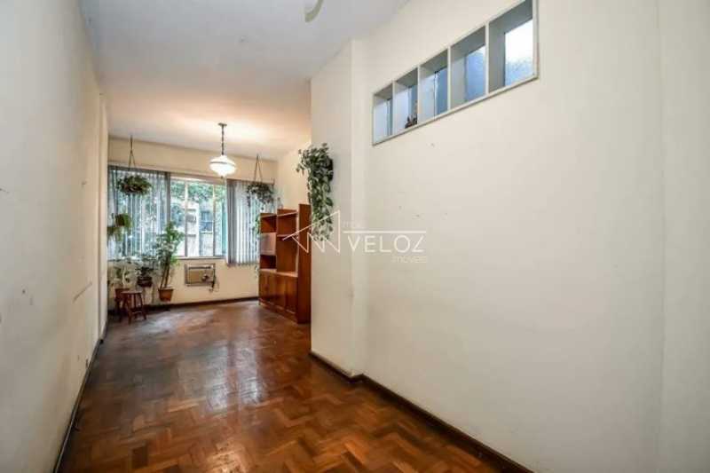 Apartamento à venda com 2 quartos, 64m² - Foto 2