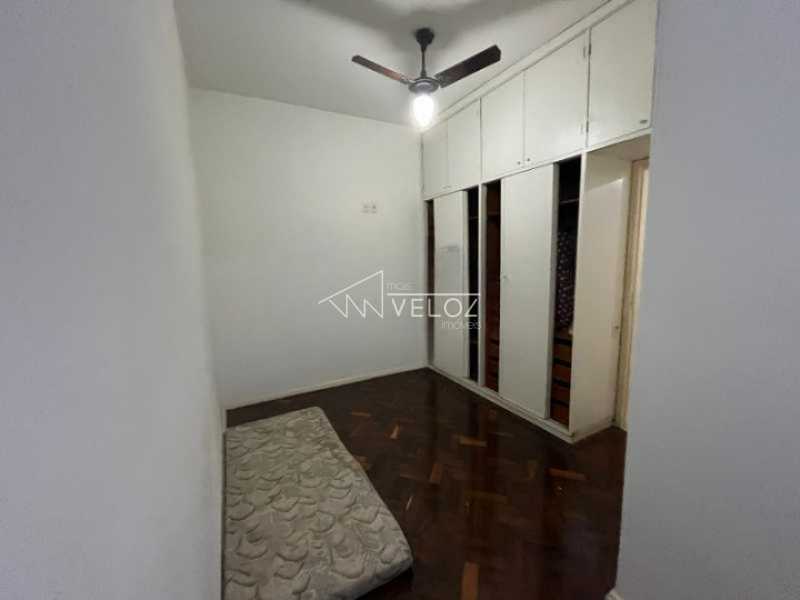 Apartamento à venda com 2 quartos, 70m² - Foto 9