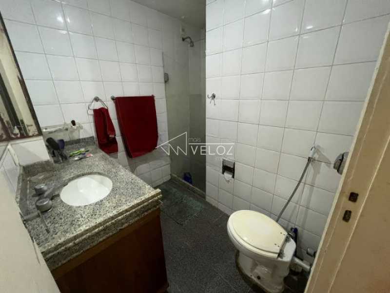 Apartamento à venda com 2 quartos, 70m² - Foto 18