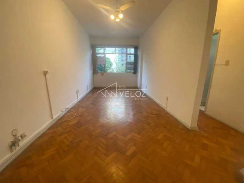 Apartamento à venda com 3 quartos, 102m² - Foto 1