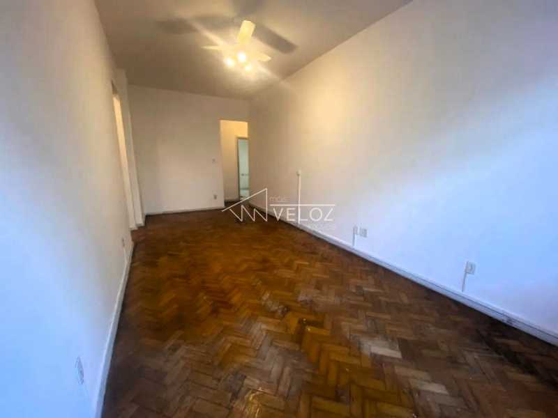 Apartamento à venda com 3 quartos, 102m² - Foto 3