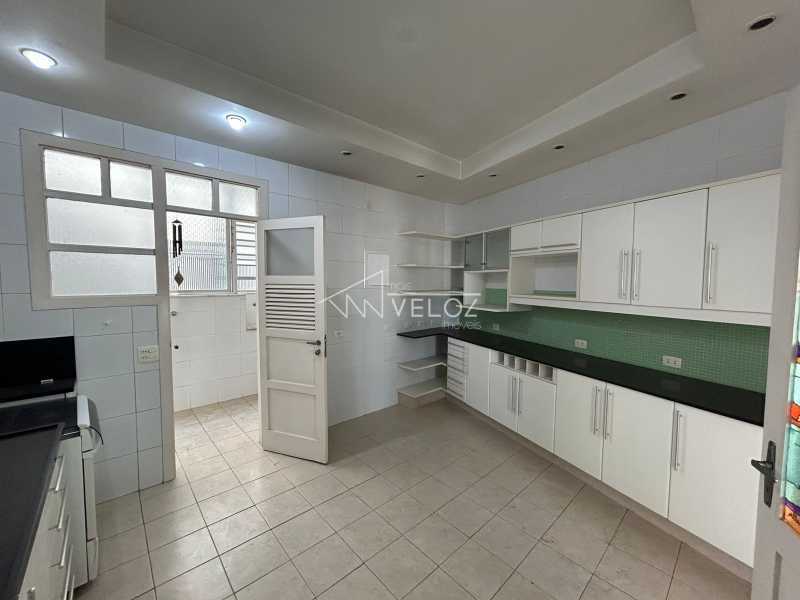 Apartamento à venda com 3 quartos, 150m² - Foto 9