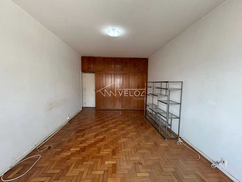 Apartamento à venda com 3 quartos, 150m² - Foto 17