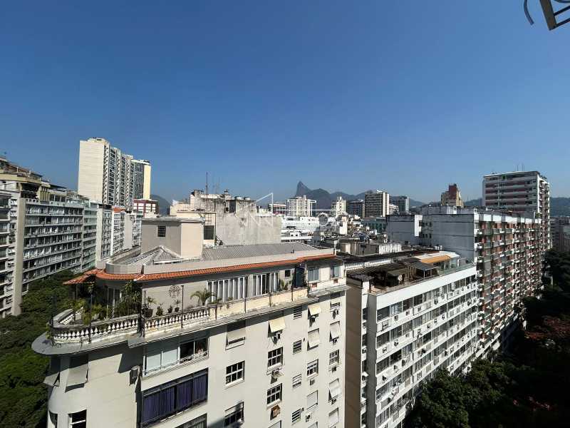 Apartamento à venda com 3 quartos, 150m² - Foto 27