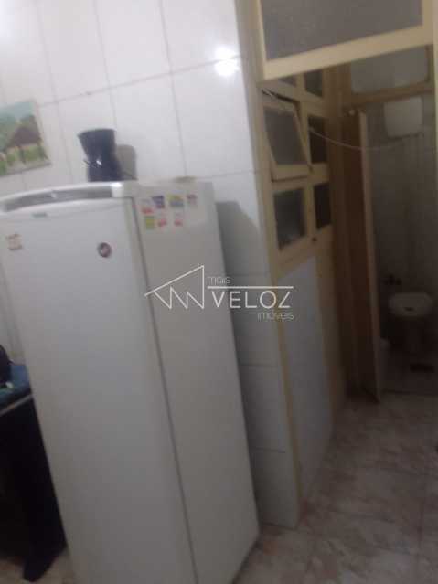 Apartamento à venda com 2 quartos, 68m² - Foto 4