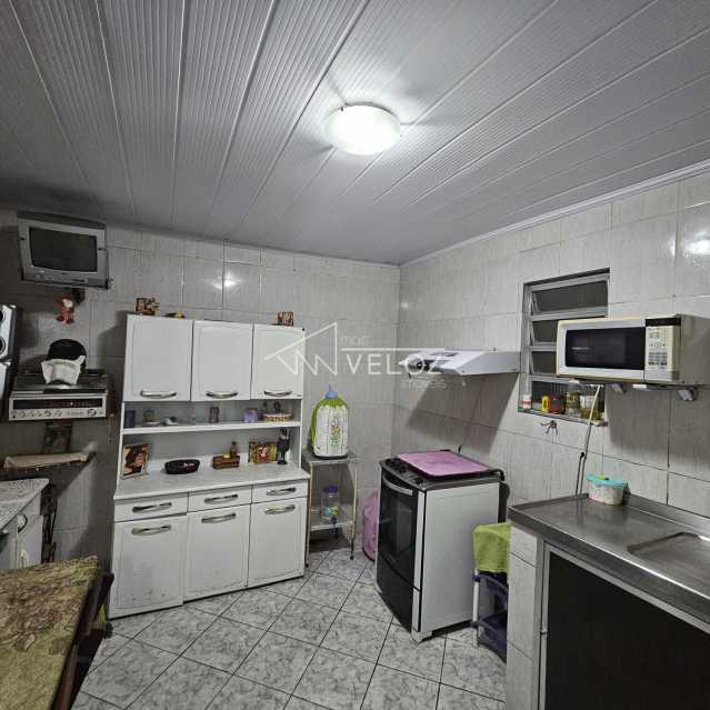 Casa à venda com 2 quartos, 45m² - Foto 23