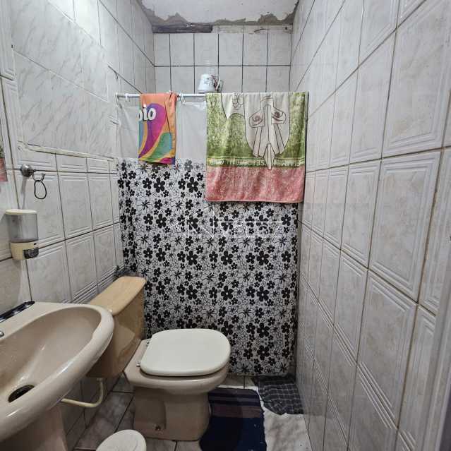 Casa à venda com 2 quartos, 45m² - Foto 17