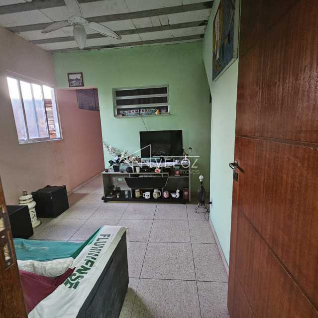 Casa à venda com 2 quartos, 45m² - Foto 4