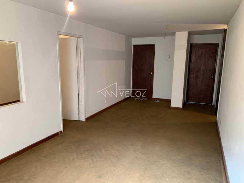 Apartamento à venda com 1 quarto, 60m² - Foto 7