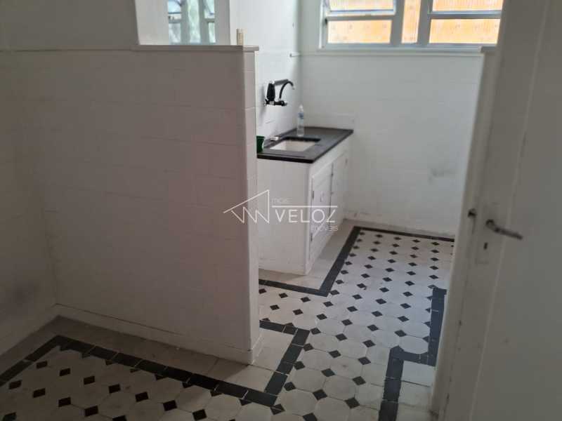 Apartamento à venda com 3 quartos, 130m² - Foto 12