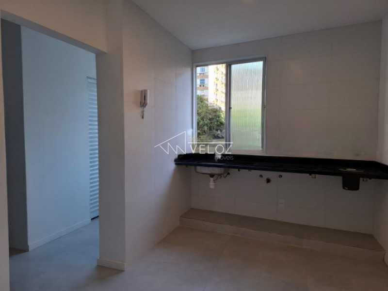 Apartamento à venda com 3 quartos, 92m² - Foto 4