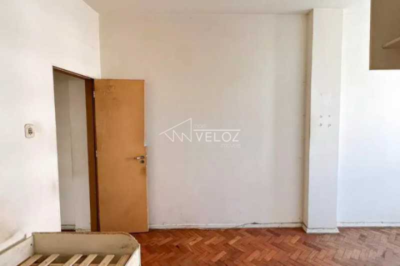 Apartamento à venda com 2 quartos, 60m² - Foto 2