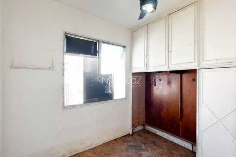 Apartamento à venda com 2 quartos, 60m² - Foto 11