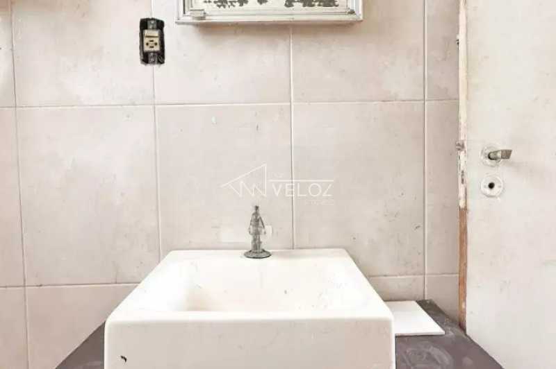 Apartamento à venda com 2 quartos, 60m² - Foto 24