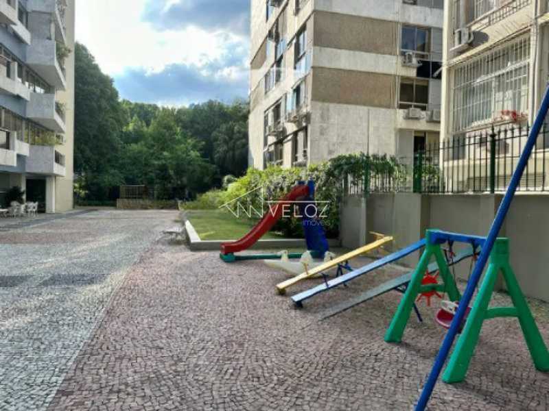 Apartamento à venda com 3 quartos, 150m² - Foto 21